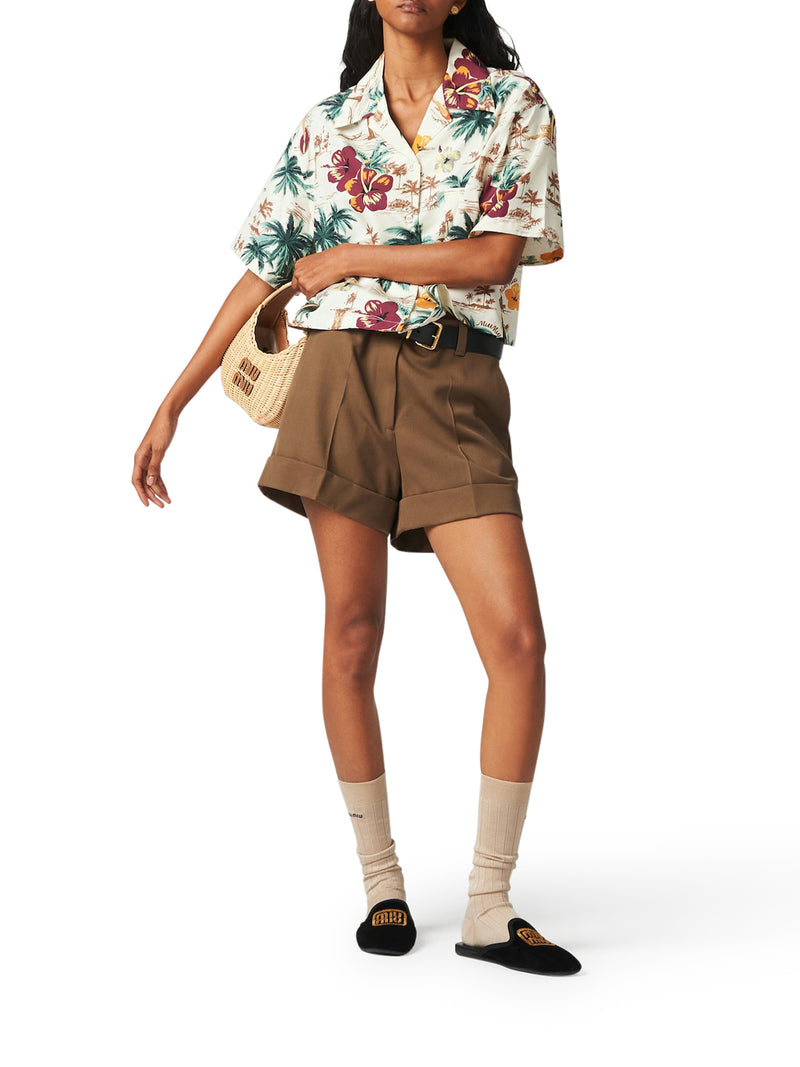 Bermuda shorts in wool gabardine